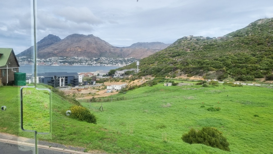 7 Bedroom Property for Sale in Glen Marine Western Cape